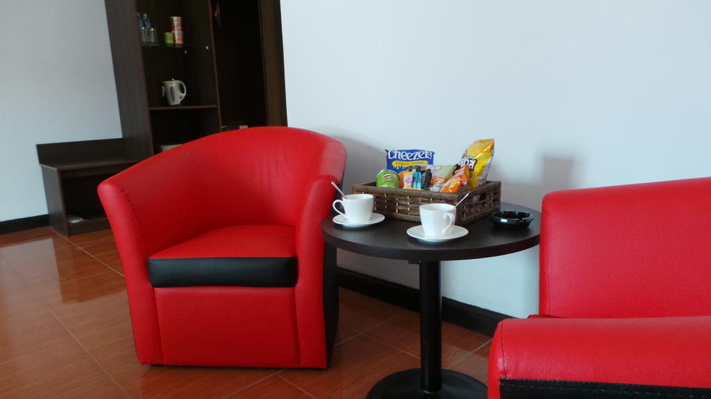 The Wai Hotel Danok Ban Khlong Phruan Номер фото