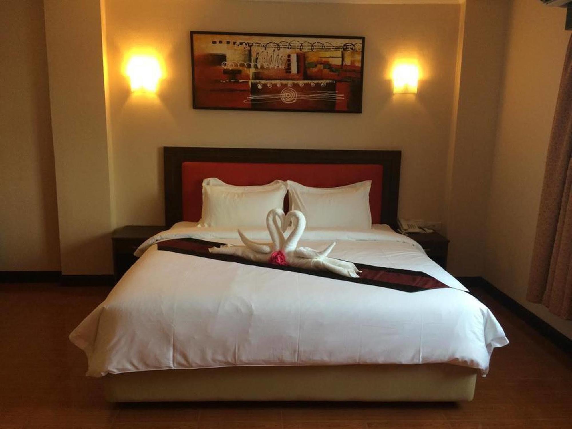 The Wai Hotel Danok Ban Khlong Phruan Экстерьер фото